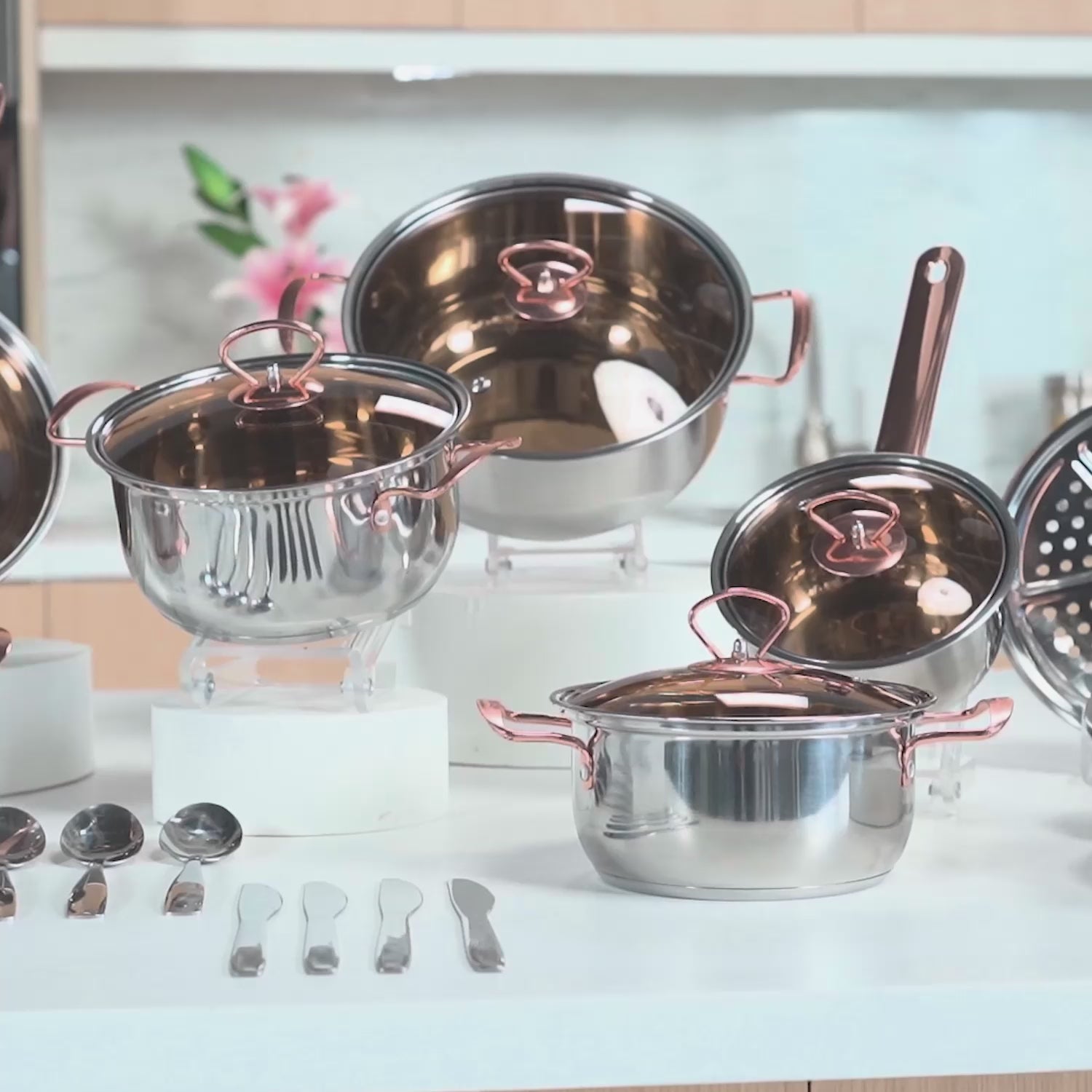 Batería de cocina Sofía Deluxe Gold 28pz