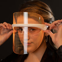 Cargar imagen en vista previa, Paquete 2 Máscaras led Luzé + Kit de cremas faciales - CV Directo